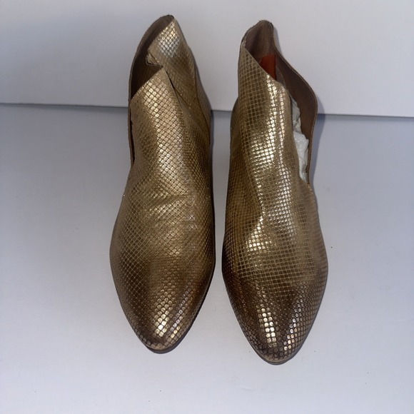 NEW Antelope Bronze REN Laser Boho Ankle Boots Smokey Gold Slip-On Women Size 38 - Picture 3 of 6